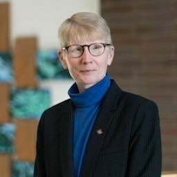Dr. Suzanne Johnson